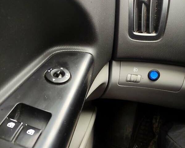 Киа Сид, объемом двигателя 1.6 л и пробегом 246 тыс. км за 5500 $, фото 2 на Automoto.ua