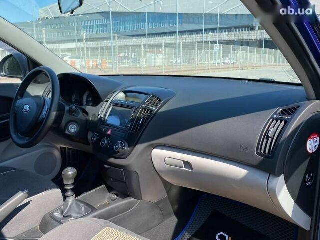 Киа Сид, объемом двигателя 0 л и пробегом 178 тыс. км за 6490 $, фото 16 на Automoto.ua