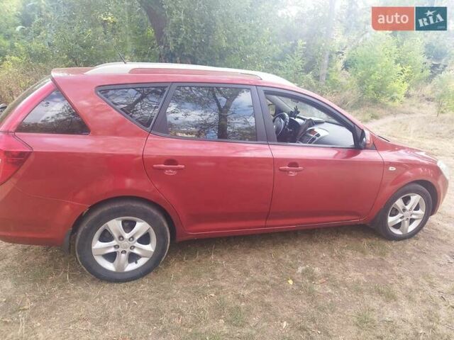 Киа Сид, объемом двигателя 1.59 л и пробегом 180 тыс. км за 5400 $, фото 4 на Automoto.ua