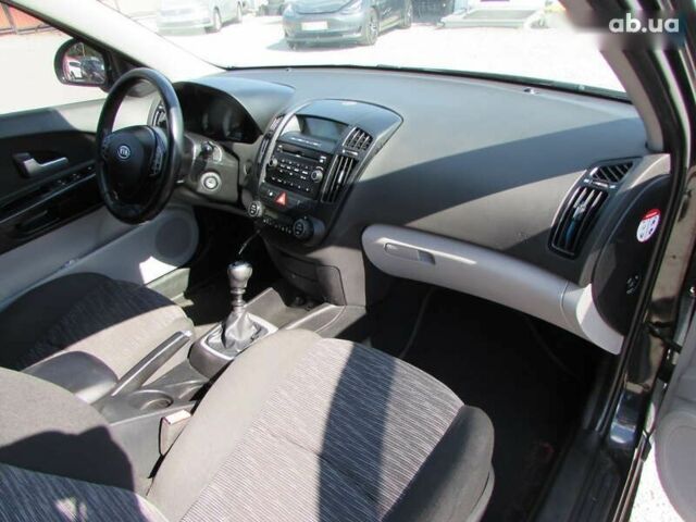 Кіа Сід, об'ємом двигуна 1.6 л та пробігом 147 тис. км за 5700 $, фото 17 на Automoto.ua