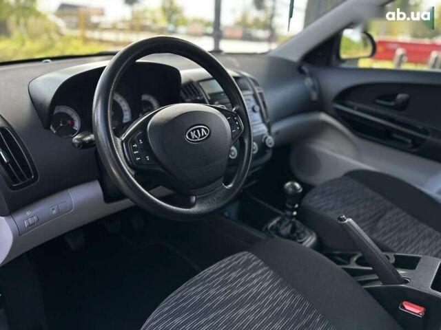 Кіа Сід, об'ємом двигуна 1.4 л та пробігом 226 тис. км за 5900 $, фото 29 на Automoto.ua