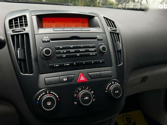 Кіа Сід, об'ємом двигуна 1.6 л та пробігом 167 тис. км за 6600 $, фото 17 на Automoto.ua