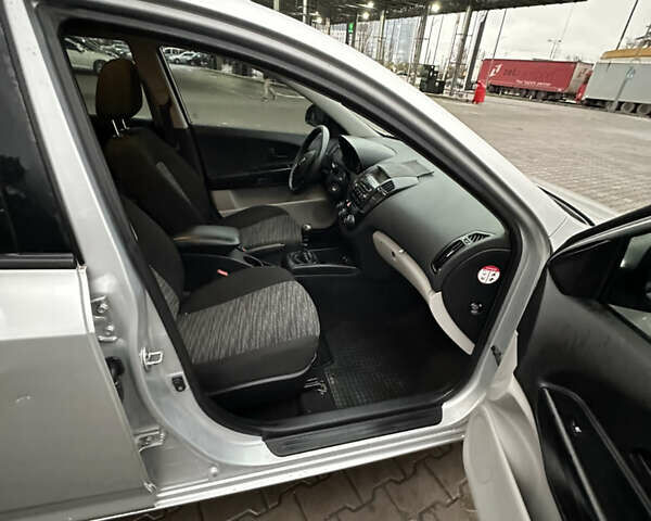 Киа Сид, объемом двигателя 1.6 л и пробегом 262 тыс. км за 5400 $, фото 6 на Automoto.ua