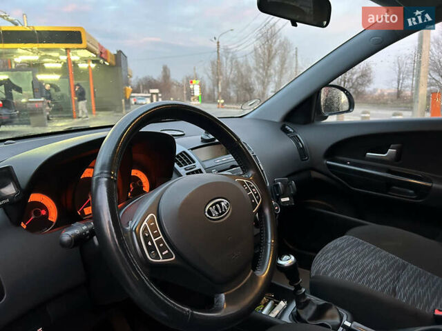 Киа Сид, объемом двигателя 1.6 л и пробегом 185 тыс. км за 7150 $, фото 7 на Automoto.ua