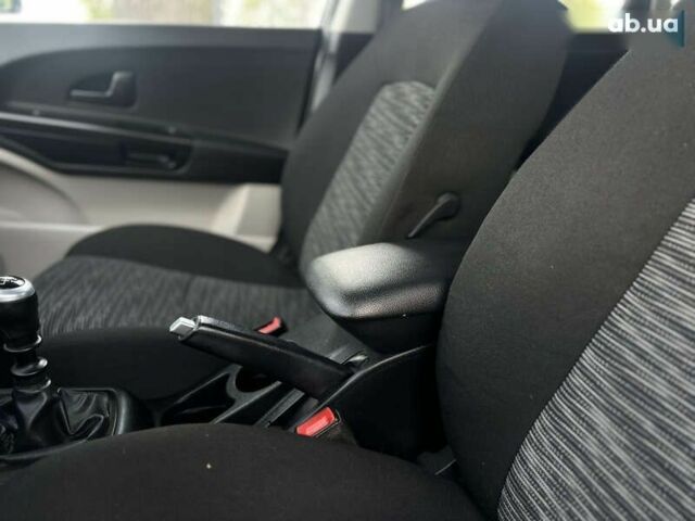 Киа Сид, объемом двигателя 1.4 л и пробегом 235 тыс. км за 5900 $, фото 29 на Automoto.ua