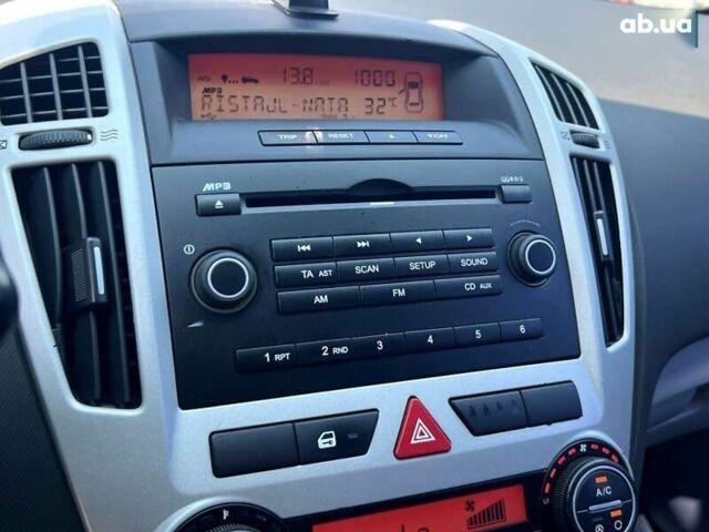 Кіа Сід, об'ємом двигуна 0 л та пробігом 220 тис. км за 6100 $, фото 17 на Automoto.ua