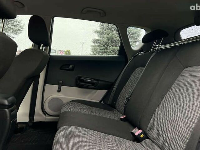 Кіа Сід, об'ємом двигуна 1.6 л та пробігом 166 тис. км за 6900 $, фото 13 на Automoto.ua