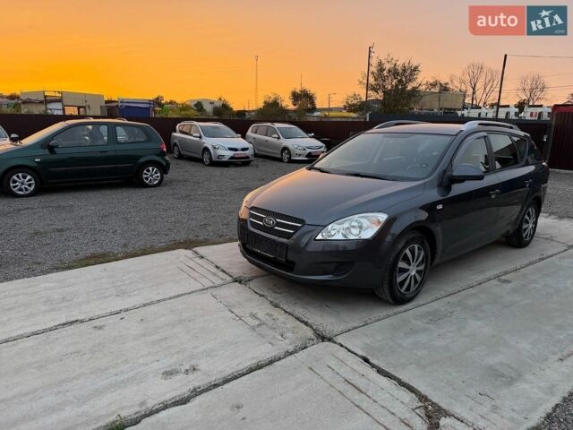 Киа Сид, объемом двигателя 1.6 л и пробегом 200 тыс. км за 6250 $, фото 2 на Automoto.ua
