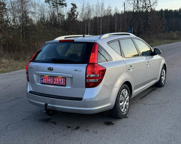 Киа Сид, объемом двигателя 1.4 л и пробегом 161 тыс. км за 5100 $, фото 5 на Automoto.ua