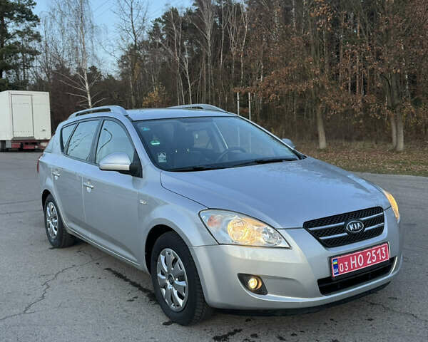 Киа Сид, объемом двигателя 1.4 л и пробегом 161 тыс. км за 5100 $, фото 7 на Automoto.ua