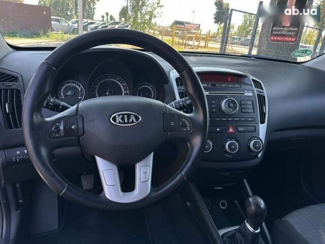 Кіа Сід, об'ємом двигуна 1.4 л та пробігом 236 тис. км за 6000 $, фото 28 на Automoto.ua