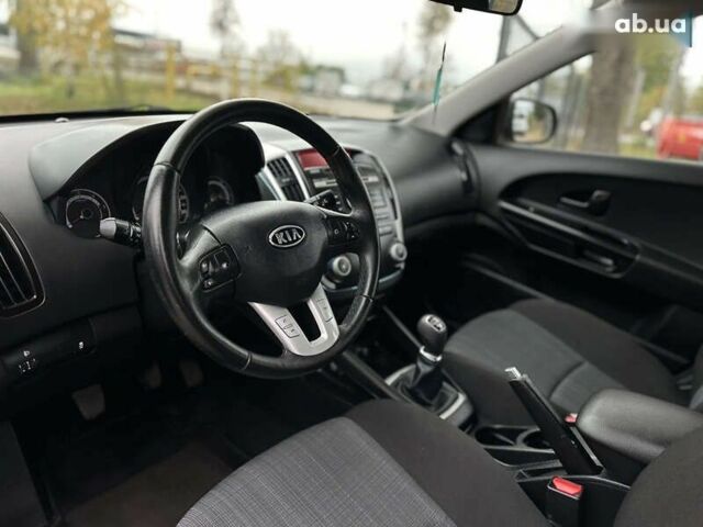 Киа Сид, объемом двигателя 1.6 л и пробегом 195 тыс. км за 7000 $, фото 25 на Automoto.ua