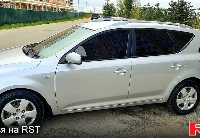 Киа Сид, объемом двигателя 1.6 л и пробегом 170 тыс. км за 7500 $, фото 3 на Automoto.ua