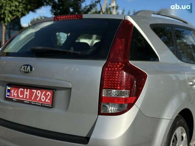 Кіа Сід, об'ємом двигуна 1.6 л та пробігом 237 тис. км за 6800 $, фото 15 на Automoto.ua