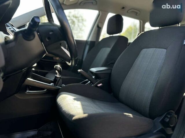 Кіа Сід, об'ємом двигуна 1.6 л та пробігом 237 тис. км за 6800 $, фото 26 на Automoto.ua