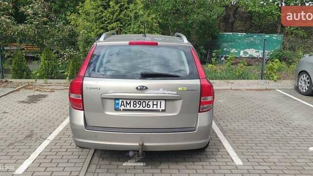 Киа Сид, объемом двигателя 1.58 л и пробегом 290 тыс. км за 6000 $, фото 4 на Automoto.ua