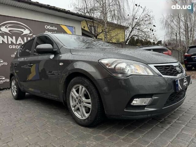 Киа Сид, объемом двигателя 1.6 л и пробегом 268 тыс. км за 6450 $, фото 16 на Automoto.ua