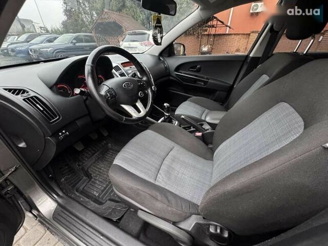 Киа Сид, объемом двигателя 1.6 л и пробегом 268 тыс. км за 6450 $, фото 1 на Automoto.ua