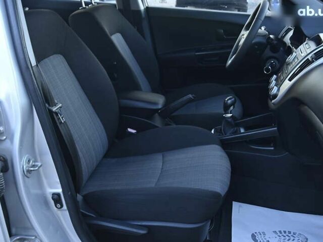 Киа Сид, объемом двигателя 1.6 л и пробегом 265 тыс. км за 5500 $, фото 29 на Automoto.ua