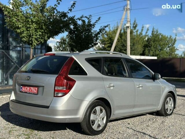 Кіа Сід, об'ємом двигуна 1.6 л та пробігом 237 тис. км за 6800 $, фото 14 на Automoto.ua