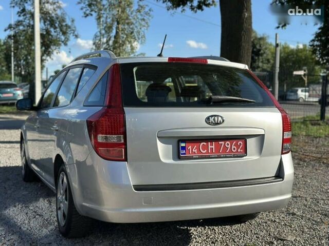 Кіа Сід, об'ємом двигуна 1.6 л та пробігом 237 тис. км за 6800 $, фото 17 на Automoto.ua