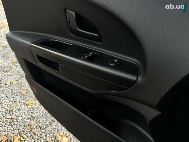 Киа Сид, объемом двигателя 1.6 л и пробегом 237 тыс. км за 6800 $, фото 19 на Automoto.ua