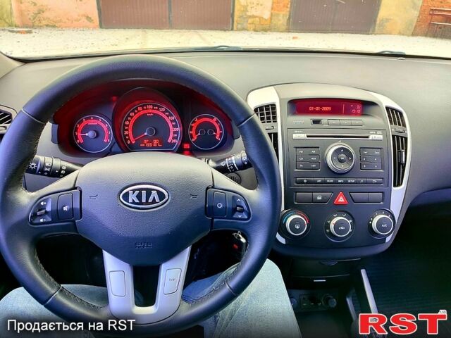 Киа Сид, объемом двигателя 16 л и пробегом 136 тыс. км за 7600 $, фото 13 на Automoto.ua