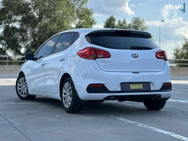 Кіа Сід, об'ємом двигуна 0 л та пробігом 138 тис. км за 10400 $, фото 20 на Automoto.ua