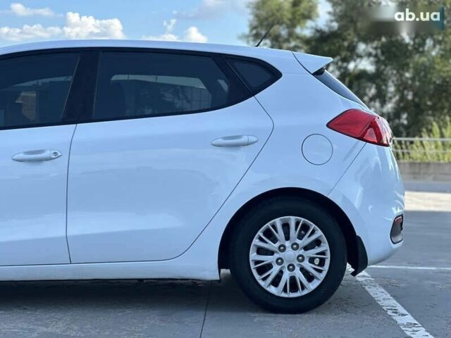 Кіа Сід, об'ємом двигуна 0 л та пробігом 138 тис. км за 10400 $, фото 10 на Automoto.ua