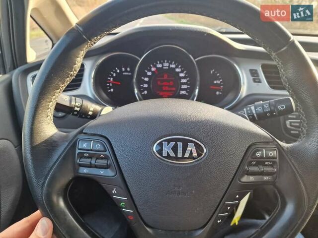 Киа Сид, объемом двигателя 1.6 л и пробегом 191 тыс. км за 9900 $, фото 9 на Automoto.ua