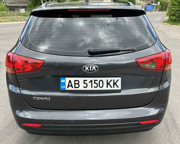 Киа Сид, объемом двигателя 1.6 л и пробегом 190 тыс. км за 9000 $, фото 3 на Automoto.ua