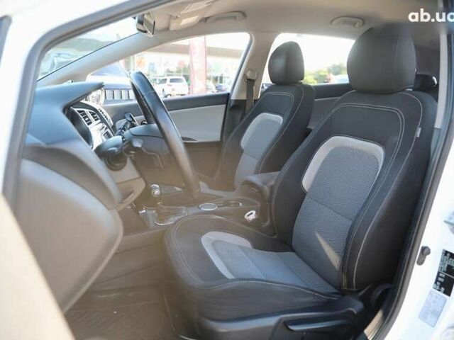 Киа Сид, объемом двигателя 1.6 л и пробегом 116 тыс. км за 10600 $, фото 6 на Automoto.ua