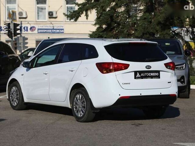 Киа Сид, объемом двигателя 1.6 л и пробегом 116 тыс. км за 10600 $, фото 5 на Automoto.ua