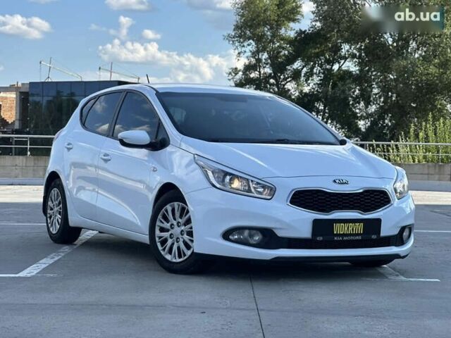 Кіа Сід, об'ємом двигуна 0 л та пробігом 138 тис. км за 10400 $, фото 7 на Automoto.ua