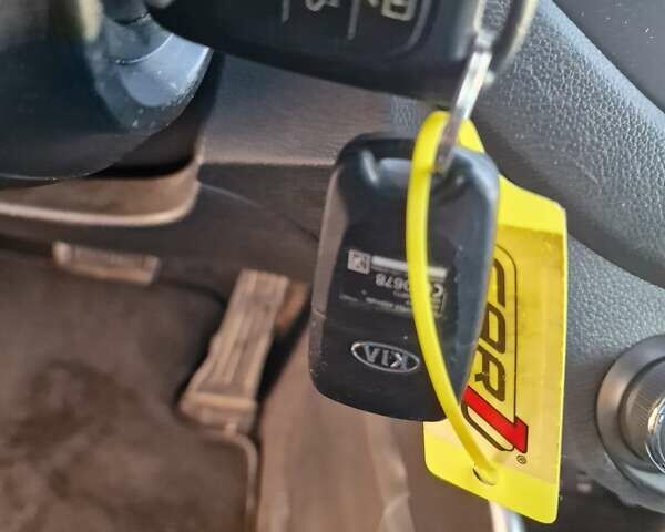 Киа Сид, объемом двигателя 1.6 л и пробегом 191 тыс. км за 9900 $, фото 16 на Automoto.ua