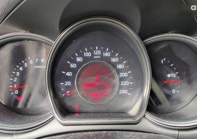 Киа Сид, объемом двигателя 1.4 л и пробегом 174 тыс. км за 7599 $, фото 12 на Automoto.ua
