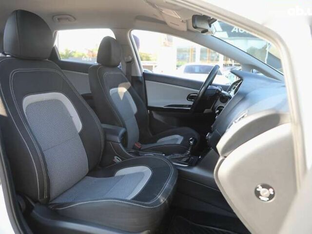 Киа Сид, объемом двигателя 1.6 л и пробегом 116 тыс. км за 10600 $, фото 9 на Automoto.ua