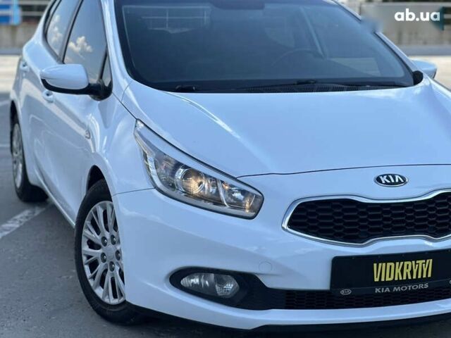 Кіа Сід, об'ємом двигуна 0 л та пробігом 138 тис. км за 10400 $, фото 5 на Automoto.ua