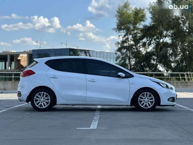 Кіа Сід, об'ємом двигуна 0 л та пробігом 138 тис. км за 10400 $, фото 12 на Automoto.ua