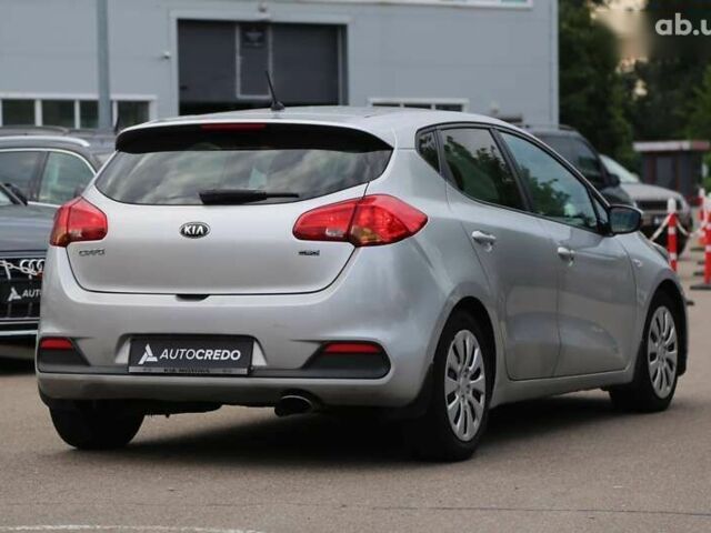 Кіа Сід, об'ємом двигуна 1.4 л та пробігом 221 тис. км за 8300 $, фото 5 на Automoto.ua