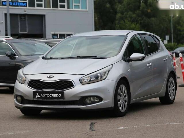 Кіа Сід, об'ємом двигуна 1.4 л та пробігом 221 тис. км за 8300 $, фото 2 на Automoto.ua