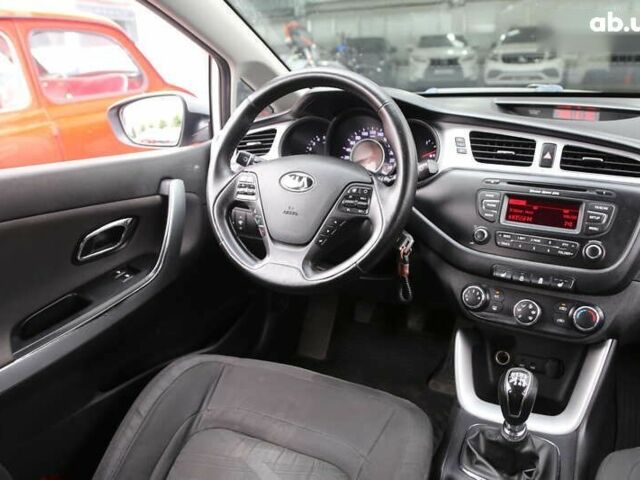 Кіа Сід, об'ємом двигуна 1.4 л та пробігом 221 тис. км за 8300 $, фото 11 на Automoto.ua