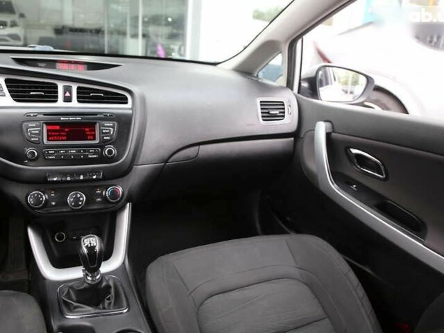 Кіа Сід, об'ємом двигуна 1.4 л та пробігом 221 тис. км за 8300 $, фото 13 на Automoto.ua