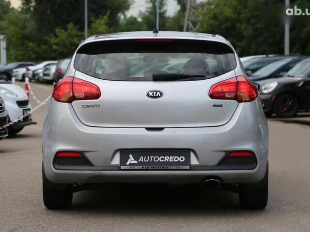 Кіа Сід, об'ємом двигуна 1.4 л та пробігом 221 тис. км за 8300 $, фото 4 на Automoto.ua