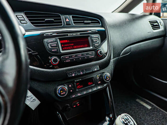 Киа Сид, объемом двигателя 1.6 л и пробегом 133 тыс. км за 11993 $, фото 14 на Automoto.ua