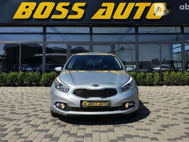 Кіа Сід, об'ємом двигуна 1.6 л та пробігом 70 тис. км за 12200 $, фото 7 на Automoto.ua