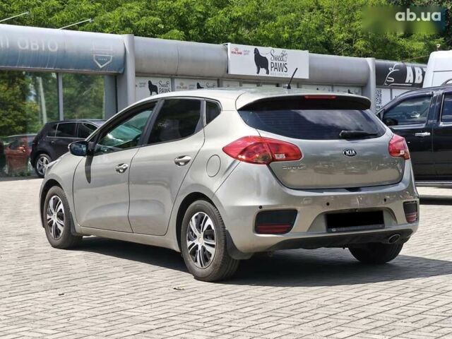 Киа Сид, объемом двигателя 1.6 л и пробегом 83 тыс. км за 13300 $, фото 7 на Automoto.ua