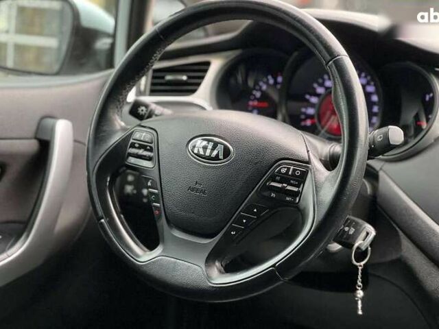 Киа Сид, объемом двигателя 1.4 л и пробегом 196 тыс. км за 8600 $, фото 14 на Automoto.ua