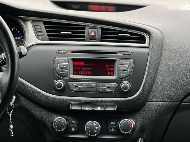 Киа Сид, объемом двигателя 1.4 л и пробегом 196 тыс. км за 8600 $, фото 18 на Automoto.ua