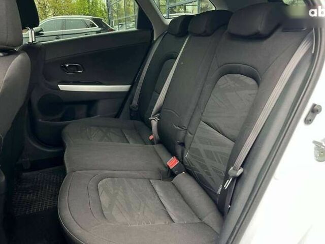 Киа Сид, объемом двигателя 1.4 л и пробегом 196 тыс. км за 8600 $, фото 27 на Automoto.ua